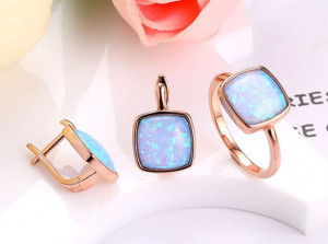 Комплект украшений с натуральным опалом ER-1801-g-blueopal