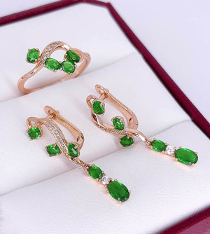 Комплект позолоченной бижутерии с фианитами ER-915-g-green