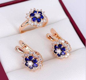 Комплект позолоченных фианитовых украшений ER-963-g-dblue