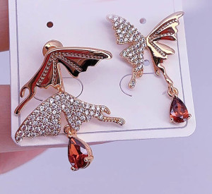 Серьги стильные с цветными фианитами E-6619