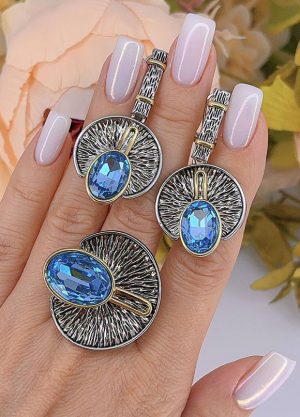 Набор стильной бижутерии с цветными вставками ER-1835