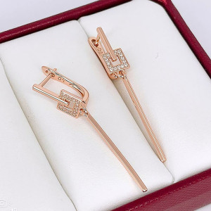 Серьги стильные позолоченные с фианитами E-6625