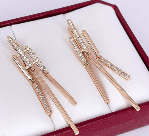 Серьги стильные с фианитами E-6668