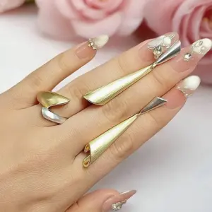 Комплект стильных украшений ER-1873-gs