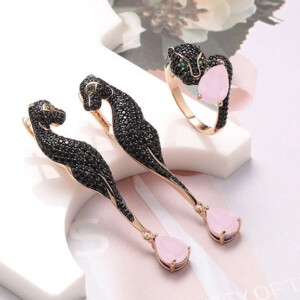 Набор стильной бижутерии с цветными фианитами ER-496-gbs-rosecvc