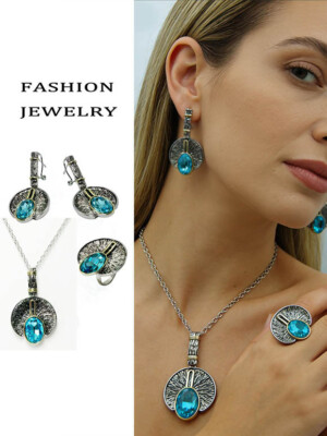 Комплект стильных украшений с цветными фианитами ERP-0089-blue