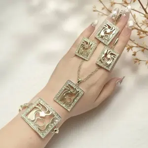 Комплект стильной бижутерии с фианитами ERPB-0006-g-white