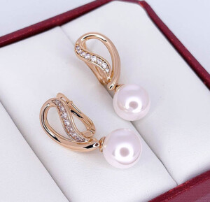 Серьги позолоченные с жемчугом и фианитами E-6724