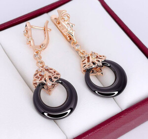 Серьги позолоченные с керамикой и фианитами E-6729-g-black