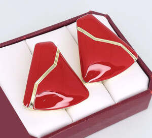 Серьги стильные с цветной эмалью E-6733-g-red