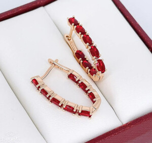 Серьги цветные фианитовые E-6738-g-red