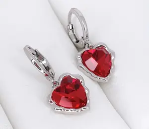 Серьги родированные с цветными фианитами E-6750-s-red