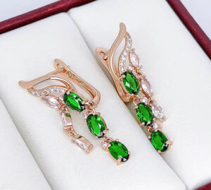 Серьги позолоченные фианитовые E-6810-g-green
